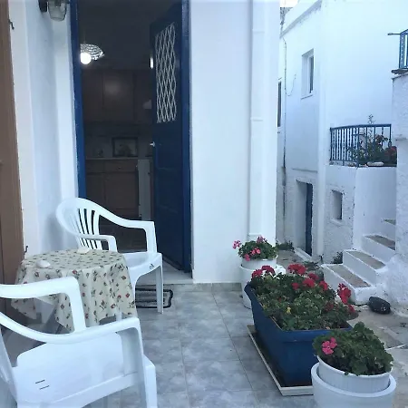 Naxos Village Retreat, Nyaraló *